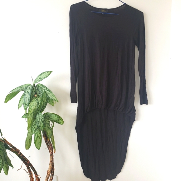 Asymmetrical Black top - Picture 1 of 3